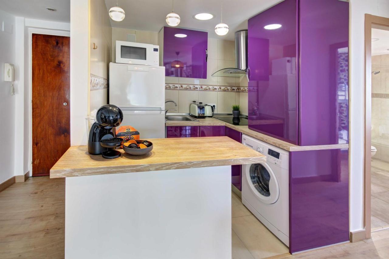 Apartament Pau Casals, 2 Min Walk From The Sea & Sea View Lloret de Mar Exterior foto